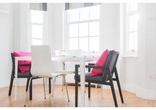 Stylish flat near Hyde Park - 1