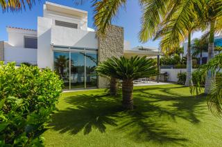 Villa Eleonora, Luxury Villa with Heated Pool Ocean View in Adeje, Tenerife - Adeje - 2