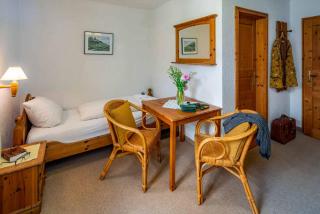 Landhotel Gut Wildberg mit Badeteich - 8