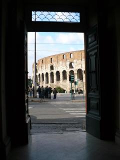 Casa Vacanze Colosseo da Fernando no elevator - Roma - 1