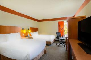CLT Airport Inn & Suites - Charlotte - 2
