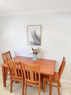City Center - Comfortable 2-Bedroom Apartment - Armidale - 2
