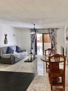 Victoria Court Modern 1 Bed Apartment Los Cristianos Tenerife - 1