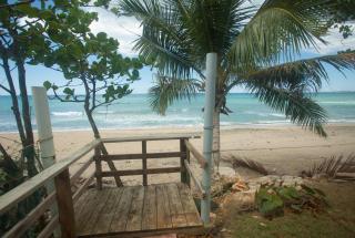 Beachfront Apt on Aguada-5min from Rincon - Aguada - 1
