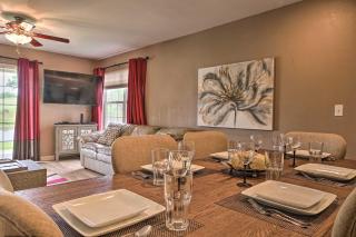 Resort Condo in Branson 4 Mi to the 76 Strip! - 4
