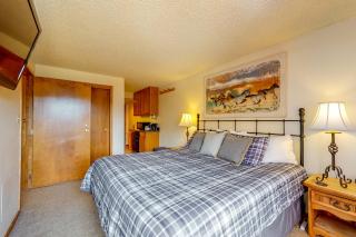 Village Square - Copper Mountain - 1