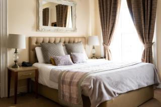 Brogans Bar & Hotel - Trim - 9