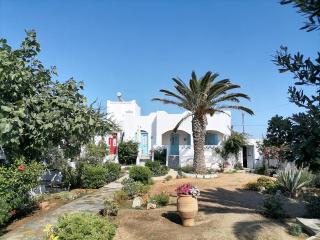 Nyfes Traditional Boutique Faltaina - Skyros - 0