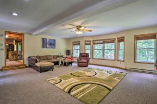 5 Mi to Camelback Henryville Home with Hot Tub! - Henryville - 3