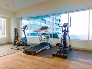 New Furnished Studio Grand Kamala Lagoon Apartment By Travelio - 3