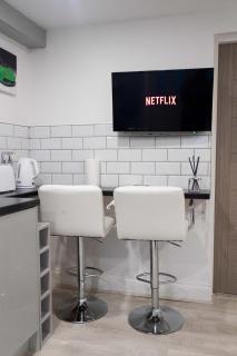 Westwood Apartment - 2