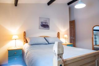 Yetland Farm Holiday Cottages - Combe Martin - 8