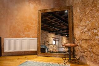 History and Charm - 1