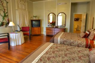 The Great House Inn - 6