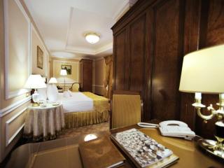 Nobil Luxury Boutique Hotel - 4