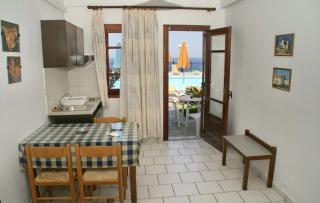 Pennystella Apartments - Agia Pelagia - 9
