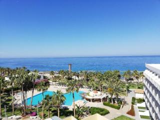 St George Beach Hotel & Spa Resort - Paphos - 8
