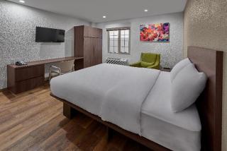 Extended Suites Saltillo Galerías - 9