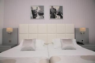 St George Beach Hotel & Spa Resort - Paphos - 7