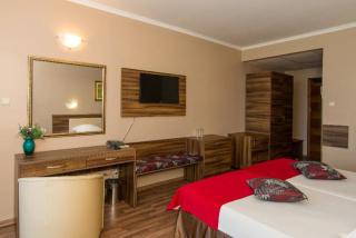 Regata Palace Hotel - Sonnenstrand - 4