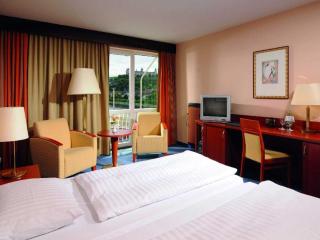 Maritim Hotel Würzburg - Würzburg - 4