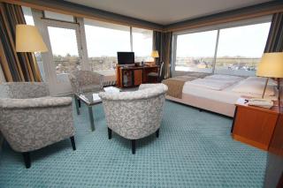 Maritim Hotel Bellevue Kiel - Kiel - 4