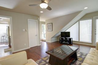 Encinal Condominiums - Austin - 4