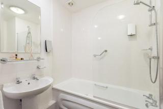 PREMIER SUITES Birmingham - Birmingham - 4