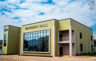 Nyamfinzi Hotel - Chipata - 9