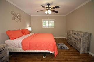 Heated saltwater pool, newly furnished, close to shopping and more - Villa Tropical Paradise - 1