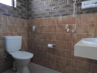 Big Trout Motel - Oberon - 8