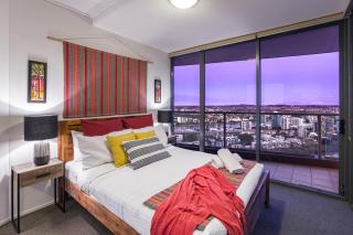 African Escape on Level 38 - Balcony with Views - Brisbane - 8