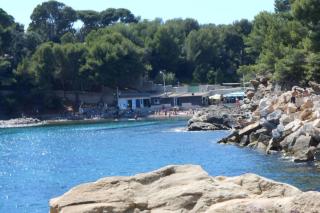 Particulier loue T3 en rez de jardin à 30 mètres de la plage avec un double box - La Ciotat - 7