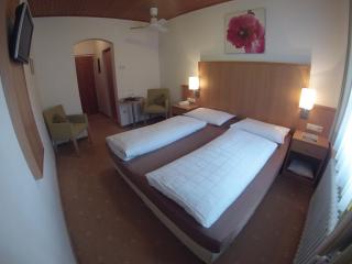 Pension An Der Linde - Lagundo - 5