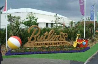 Cosy caravans Sandhills 175 butlins Skegness resort - 3