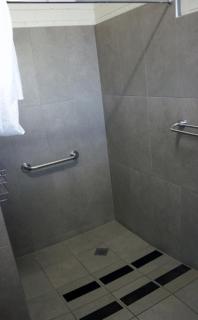 The Plains Motor Inn - 1