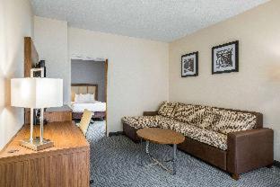 Quality Suites Lansing West - Lansing - 7