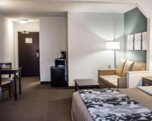 Sleep Inn & Suites Monticello - 2