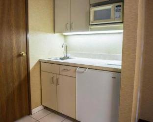 Wingate by Wyndham Grove City - 5