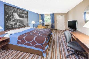 Super 8 by Wyndham Dothan - Dothan - 9