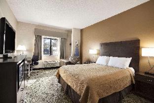 Days Inn by Wyndham Columbia Mall - Grand Forks - 1