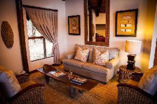 Amakhosi Safari Lodge & Spa - 9