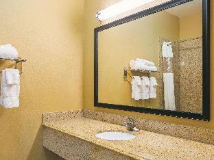 La Quinta by Wyndham Port Lavaca - 6