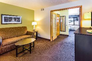 AmericInn by Wyndham Hampton - 3