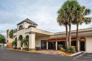 Days Inn & Suites by Wyndham Orlando Airport - 8