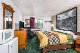Super 8 by Wyndham Fairmont - Fairmont - 7
