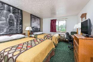 Super 8 by Wyndham Fairmont - Fairmont - 6