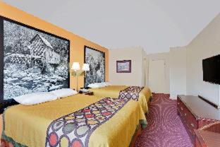 Super 8 by Wyndham Hillsville - 3