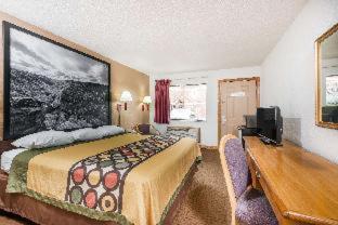 Super 8 by Wyndham Bridgeport/Clarksburg Area - Bridgeport - 2