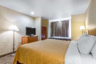 Quality Inn & Suites - 7